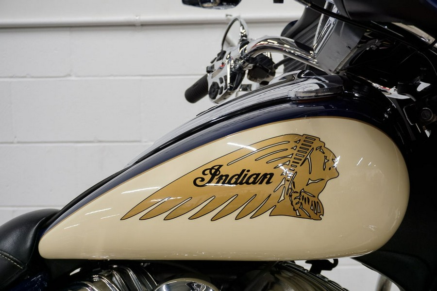 2015 Indian Motorcycle® Chieftain® Springfield Blue/Ivory Cream