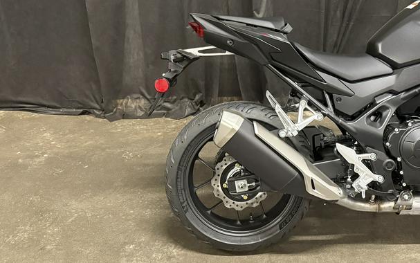2025 CB750 Hornet - Honda