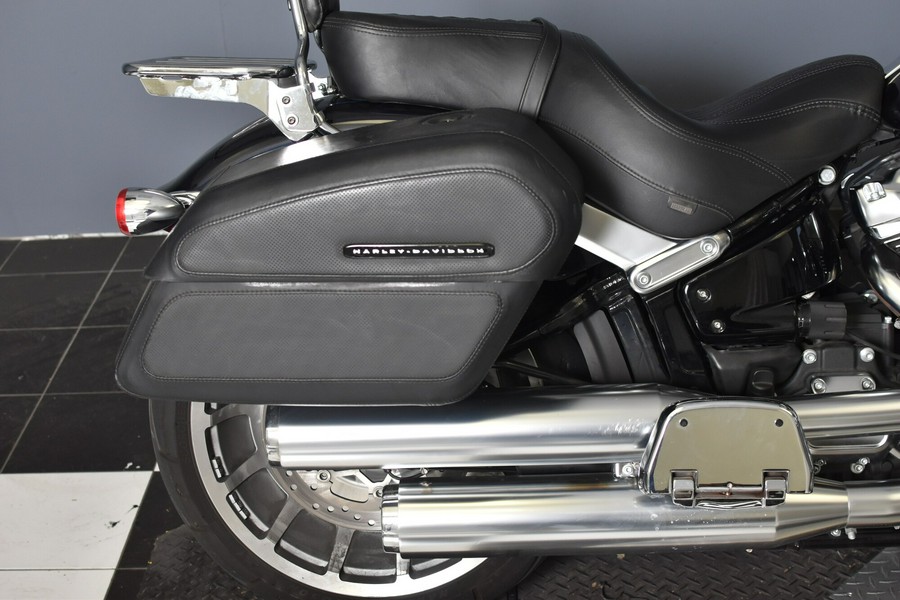 2019 Harley-Davidson Fat Bob 114 MIDNIGHT BLUE FLFBS