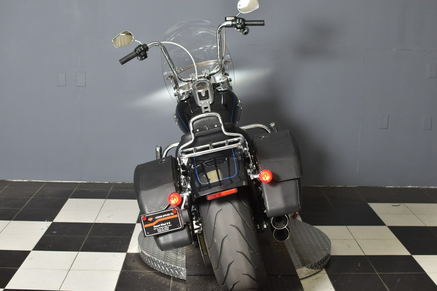 2019 Harley-Davidson Fat Bob 114 MIDNIGHT BLUE FLFBS