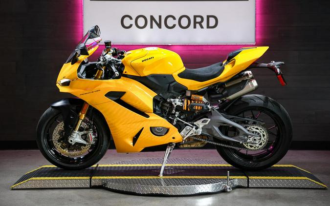 2027 Ducati Panigale V2 S 896
