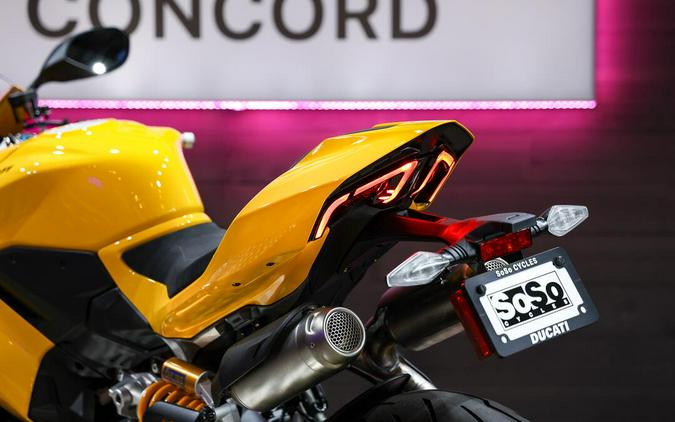 2027 Ducati Panigale V2 S 896