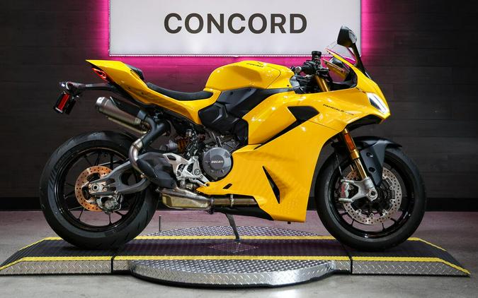 2027 Ducati Panigale V2 S 896