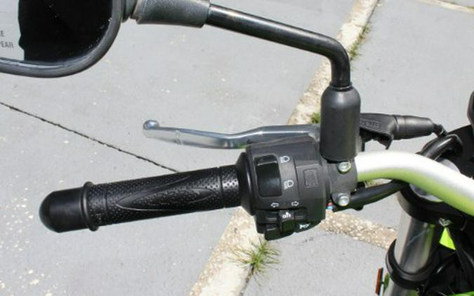 2022 Benelli 302S