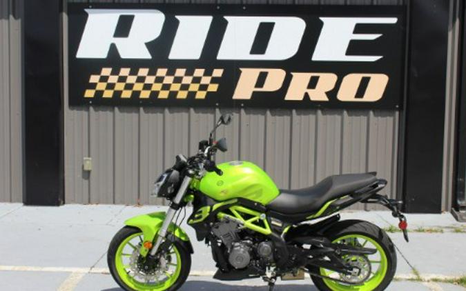 2022 Benelli 302S