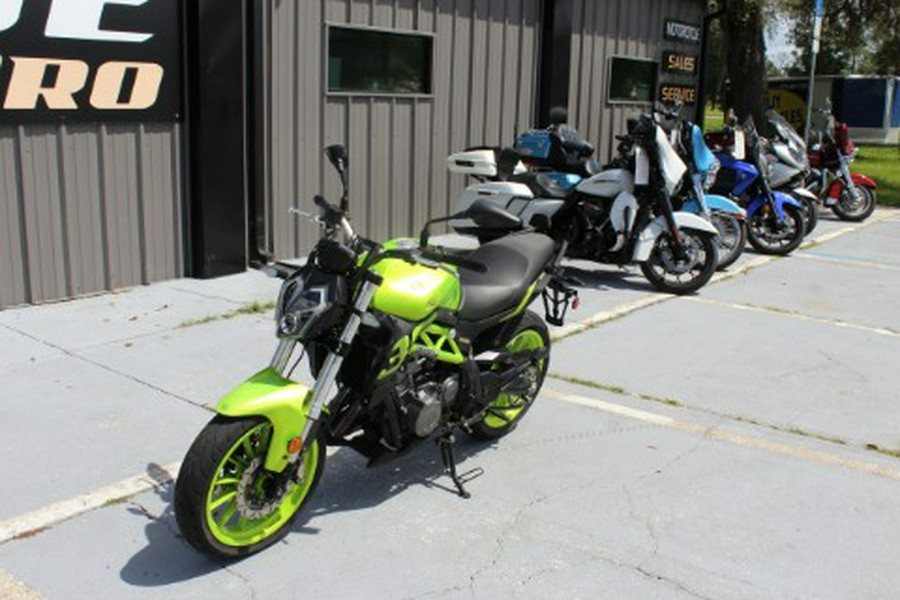 2022 Benelli 302S