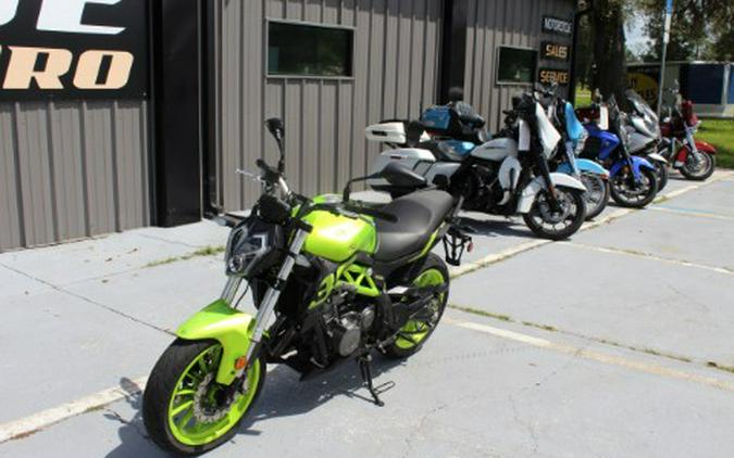 2022 Benelli 302S