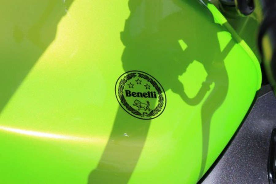 2022 Benelli 302S