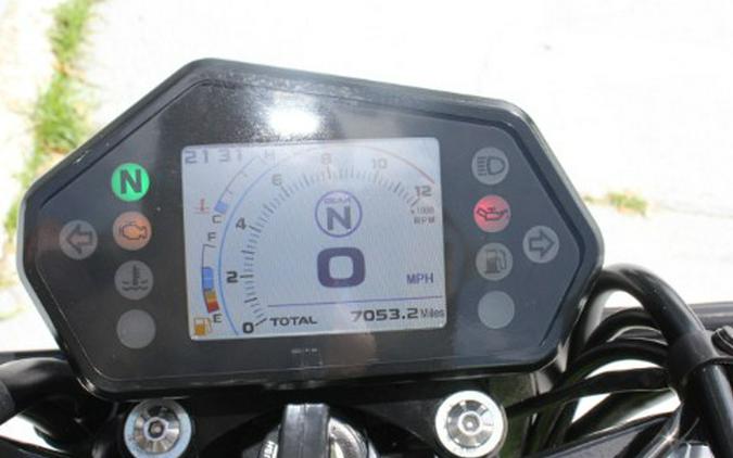 2022 Benelli 302S