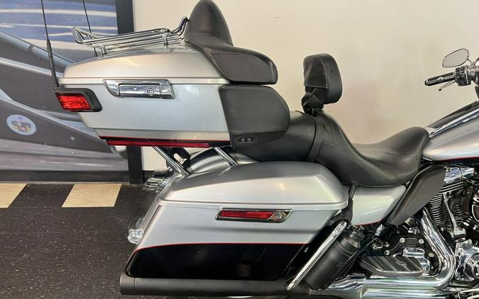 2015 Harley-Davidson® Ultra Limited Brilliant Silver Pearl/Vivid Black FLHTK