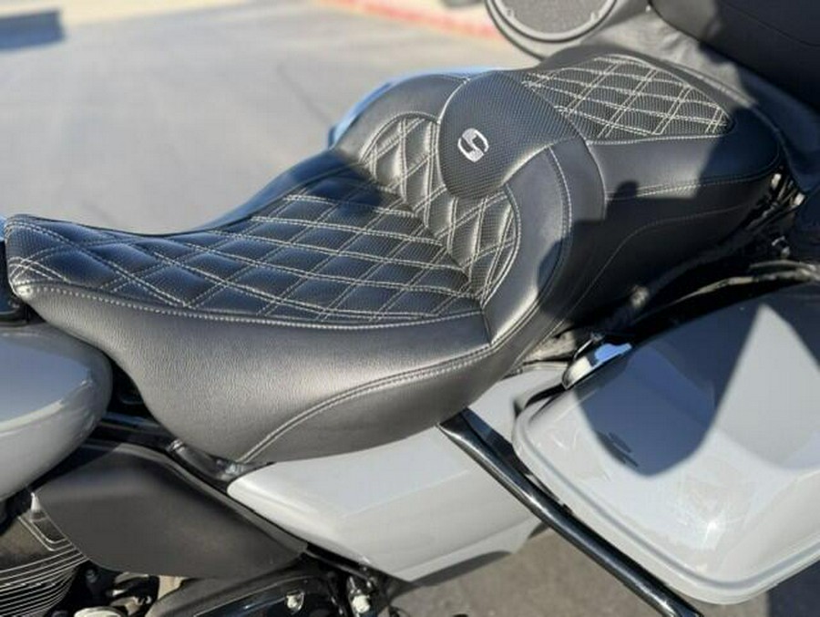 2022 Harley-Davidson Road Glide Limited FLTRK