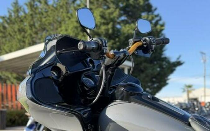 2022 Harley-Davidson Road Glide Limited Gunship Grey - Black Finish