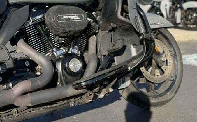 2022 Harley-Davidson Road Glide Limited Gunship Grey - Black Finish