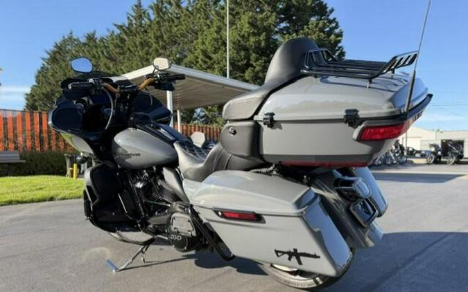 2022 Harley-Davidson Road Glide Limited Gunship Grey - Black Finish