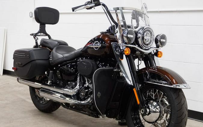 2019 Harley-Davidson® FLHCS - Heritage Classic 114