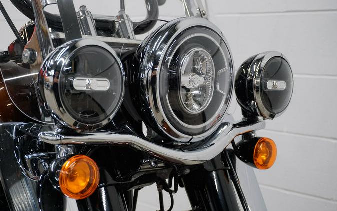 2019 Harley-Davidson® FLHCS - Heritage Classic 114