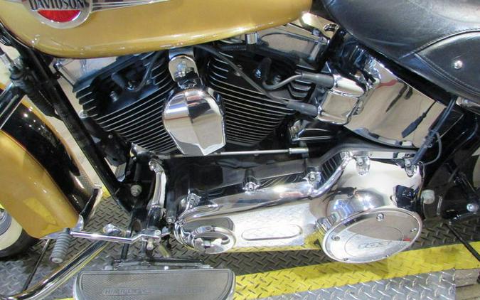 2017 Harley-Davidson® FLSTC - Heritage Softail® Classic