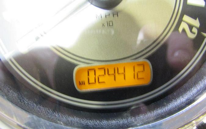 2017 Harley-Davidson® FLSTC - Heritage Softail® Classic