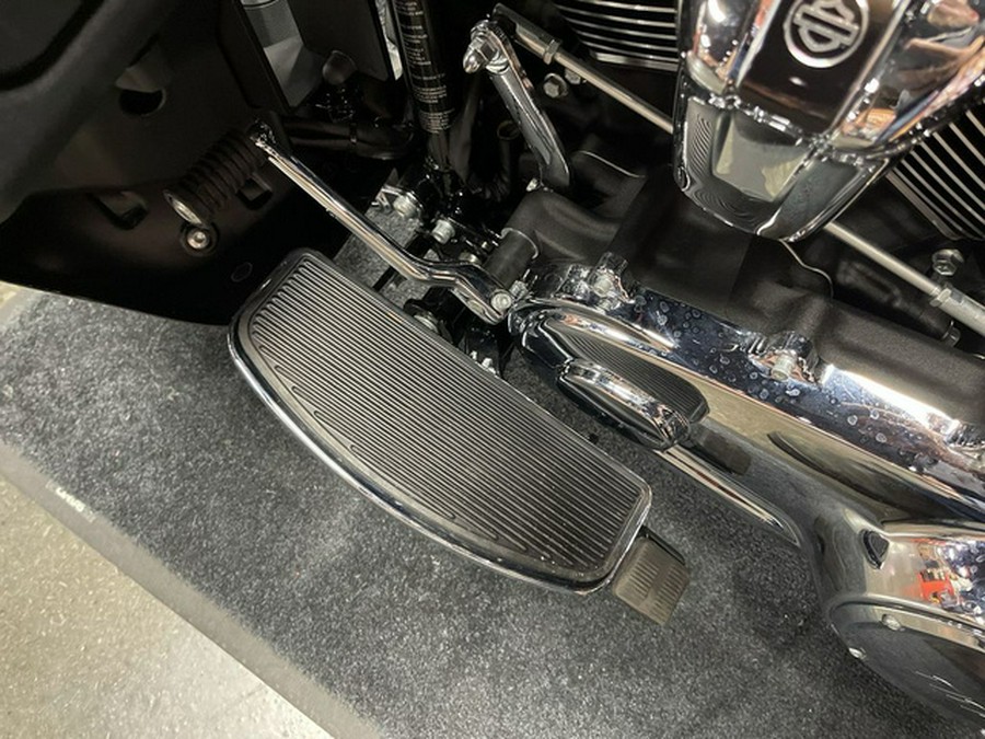 2021 Harley-Davidson Trike FLHTCUTG - Tri Glide Ultra