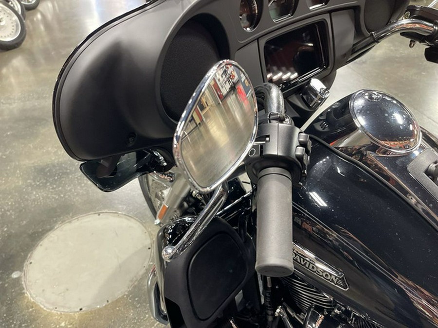 2021 Harley-Davidson Trike FLHTCUTG - Tri Glide Ultra