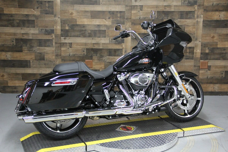 2024 Harley-Davidson Road Glide™ Vivid Black