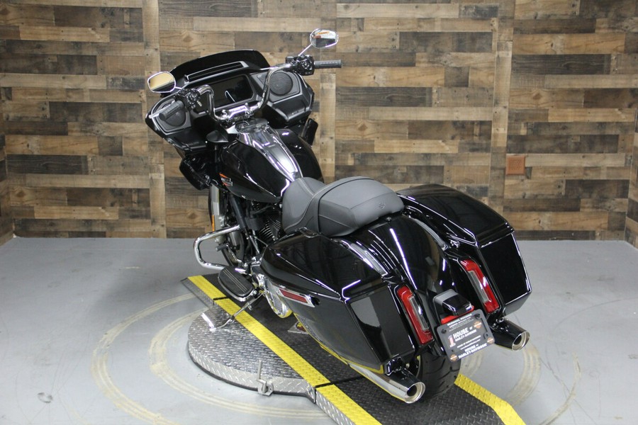 2024 Harley-Davidson Road Glide™ Vivid Black