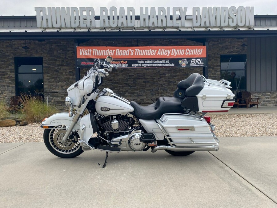 2012 Electra Glide Ultra Classic 103 White Hot Pearl w/ Pinstripe