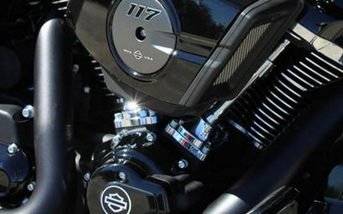 2025 Harley-Davidson® FLTRX - Road Glide®