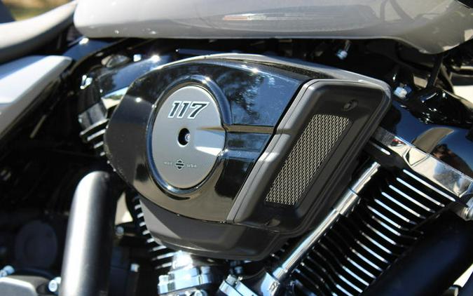 2025 Harley-Davidson® FLTRX - Road Glide®