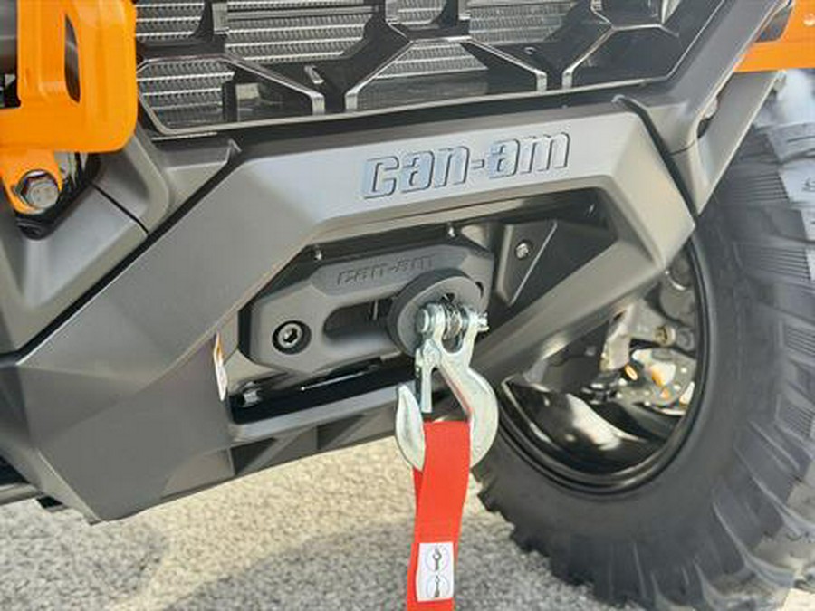 2026 Can-Am Outlander XT-P 1000R Smart-Shox with 10.25 in. touchscreen display