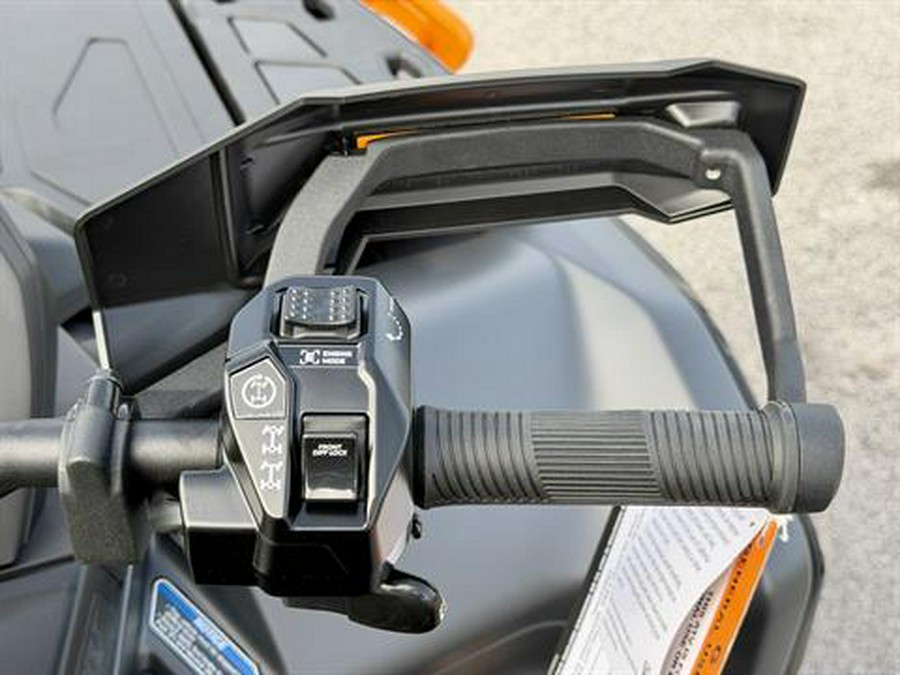 2026 Can-Am Outlander XT-P 1000R Smart-Shox with 10.25 in. touchscreen display