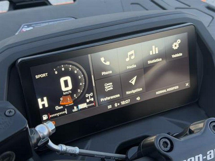 2026 Can-Am Outlander XT-P 1000R Smart-Shox with 10.25 in. touchscreen display