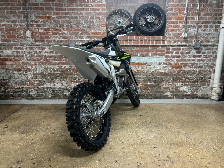 2026 Triumph TF 450-C
