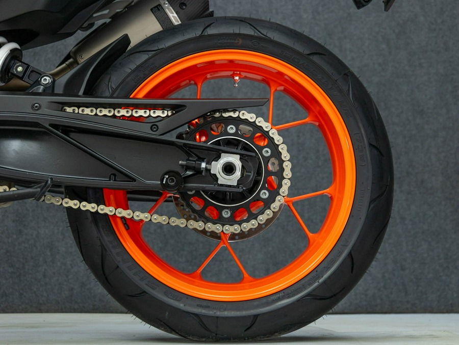 2021 KTM 890 DUKE R W/ABS