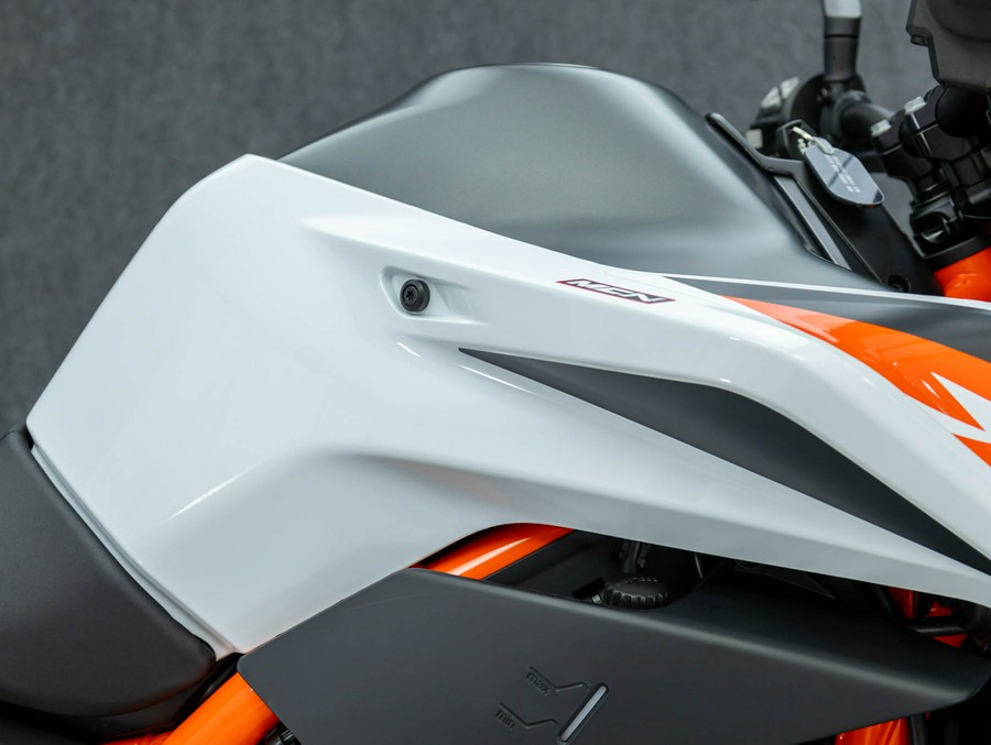 2021 KTM 890 DUKE R W/ABS