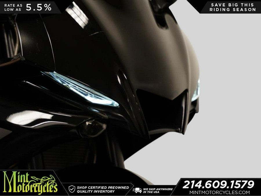 2023 Yamaha YZF-R1