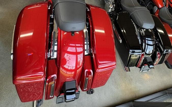 2025 Harley-Davidson® Road Glide® Brilliant Red