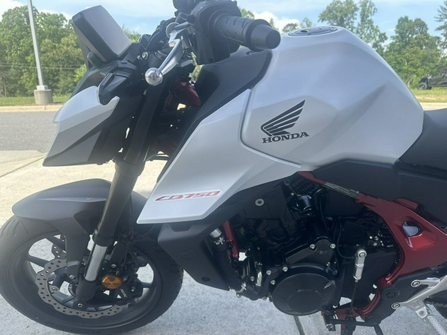 2025 Honda CB750 Hornet