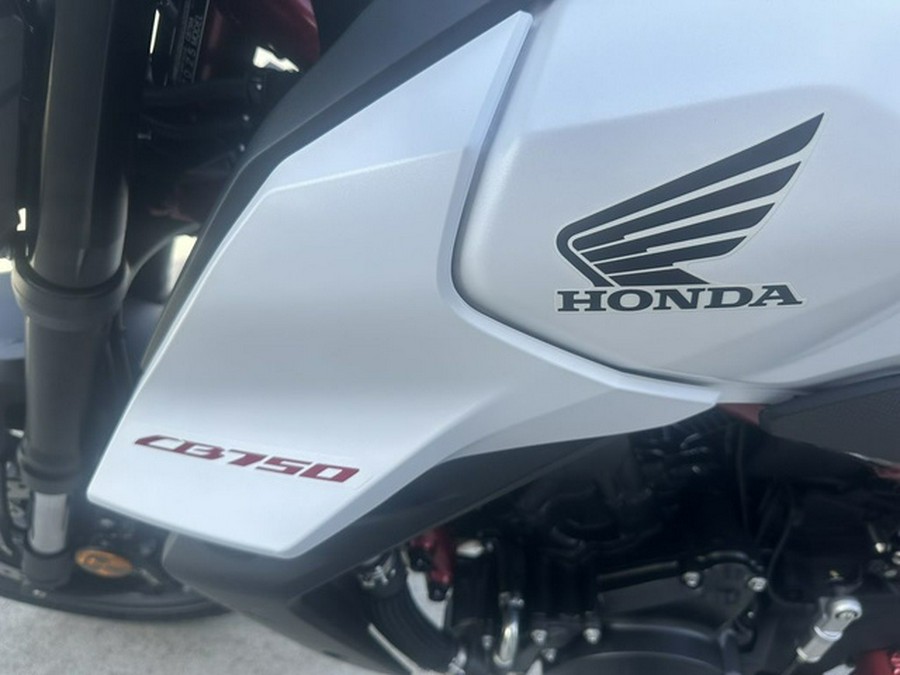 2025 Honda CB750 Hornet