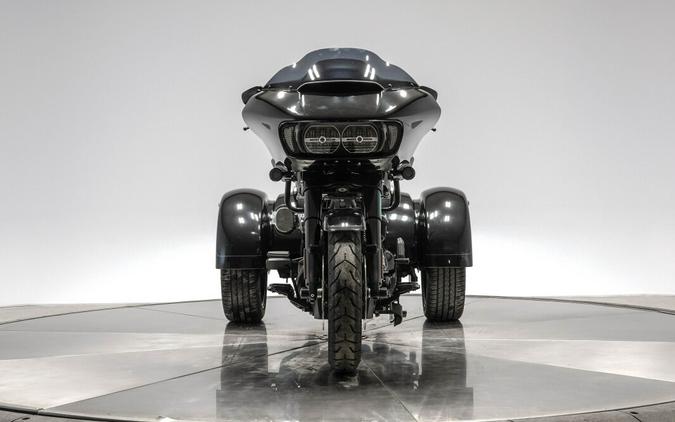 2023 HARLEY-DAVIDSON FLTRT ROAD GLIDE 3 in Vivid Black 10872 miles