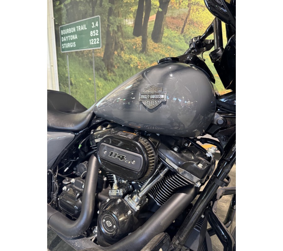 2022 Harley-Davidson Street Glide Special