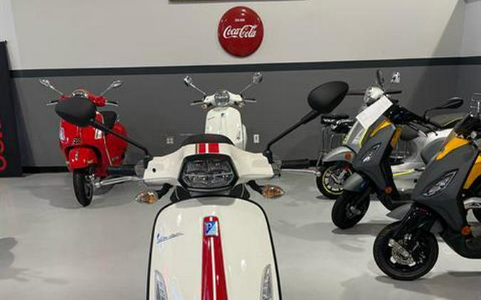 2022 Vespa Sprint Racing Sixties 150