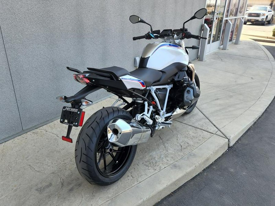 2022 BMW R 1250 R Light White / Racing Blue / Racing Red