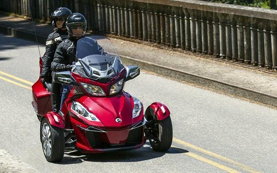 2016 Can-Am Spyder RT-S SE6