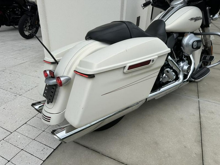 2015 Harley-Davidson® FLHXS - Street Glide® Special