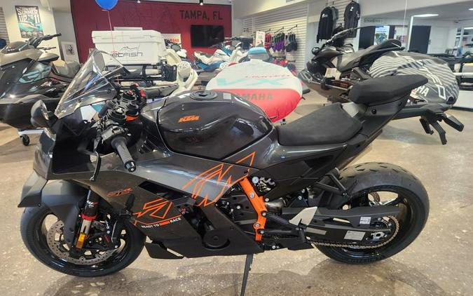 2026 KTM 990 RC R