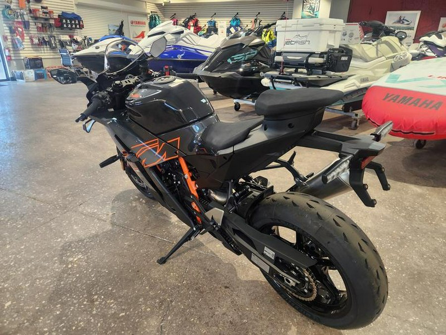 2026 KTM 990 RC R