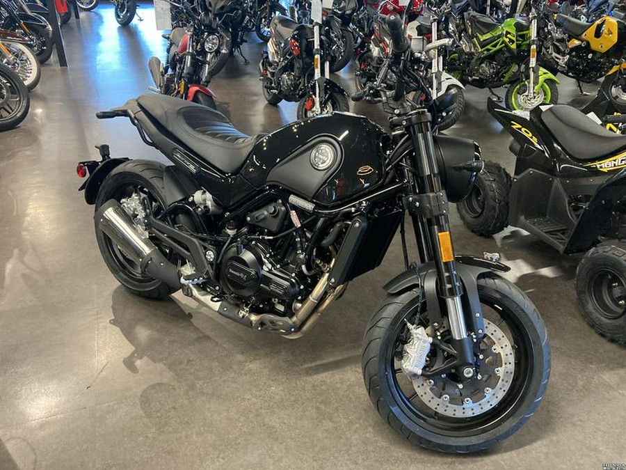 2022 Benelli LEONCINO 500