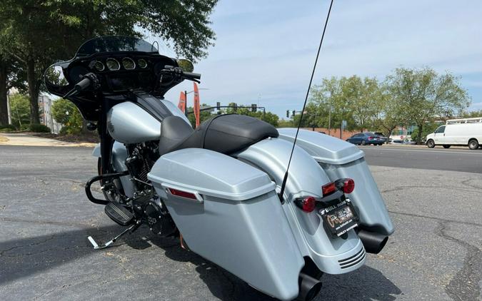 2023 FLHXS Street Glide® Special in Atlas Silver Metallic