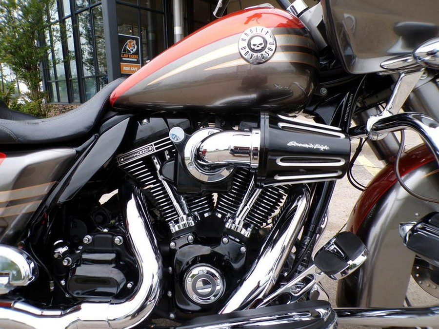 2013 Harley-Davidson® FLTRXSE2 - CVO™ Road Glide® Custom®